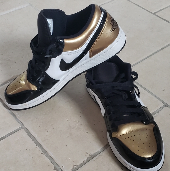 Air Jordan 1 low gold toe size 11 - Picture 2 of 7